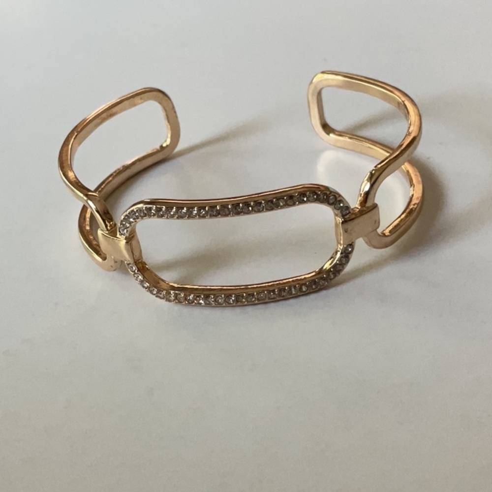 Elegant Gold-Tone Bracelet with Crystal Accents